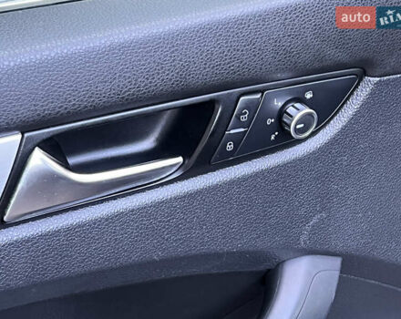 Фольксваген Пассат 2013 в Киеве на Automoto.ua Черный Фольксваген Пассат, объемом двигателя 2.5 л и пробегом 170 тыс. км за 10700 $, фото 30 на Automoto.ua