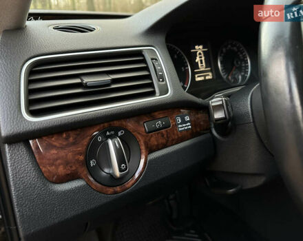 Чорний Фольксваген Пассат, об'ємом двигуна 2 л та пробігом 128 тис. км за 11300 $, фото 30 на Automoto.ua