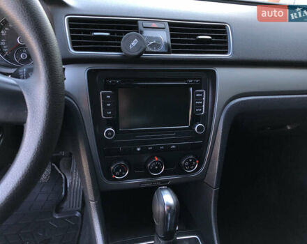 Чорний Фольксваген Пассат, об'ємом двигуна 2.5 л та пробігом 230 тис. км за 10700 $, фото 12 на Automoto.ua