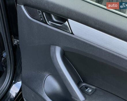 Фольксваген Пассат 2013 в Киеве на Automoto.ua Черный Фольксваген Пассат, объемом двигателя 2.5 л и пробегом 170 тыс. км за 10700 $, фото 47 на Automoto.ua