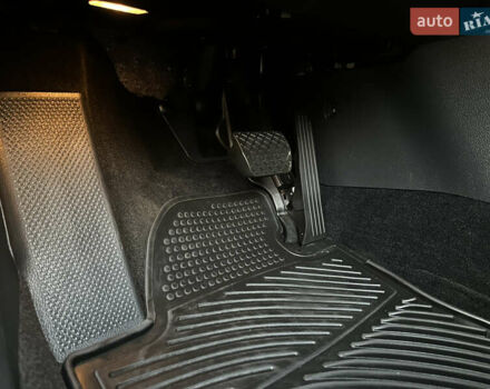 Чорний Фольксваген Пассат, об'ємом двигуна 2 л та пробігом 128 тис. км за 11300 $, фото 31 на Automoto.ua