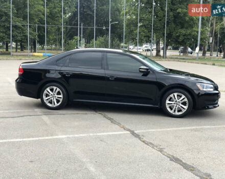 Чорний Фольксваген Пассат, об'ємом двигуна 2.5 л та пробігом 230 тис. км за 10700 $, фото 3 на Automoto.ua