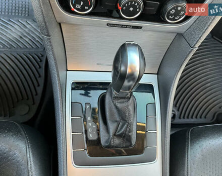 Черный Фольксваген Пассат, объемом двигателя 2.48 л и пробегом 210 тыс. км за 10900 $, фото 11 на Automoto.ua