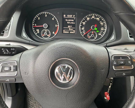 Черный Фольксваген Пассат, объемом двигателя 1.97 л и пробегом 220 тыс. км за 11700 $, фото 23 на Automoto.ua