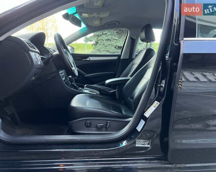 Фольксваген Пассат 2013 в Киеве на Automoto.ua Черный Фольксваген Пассат, объемом двигателя 2.5 л и пробегом 170 тыс. км за 10700 $, фото 31 на Automoto.ua