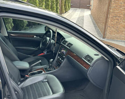 Черный Фольксваген Пассат, объемом двигателя 2.5 л и пробегом 277 тыс. км за 10900 $, фото 5 на Automoto.ua