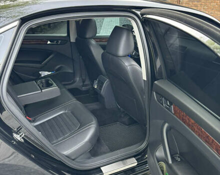 Черный Фольксваген Пассат, объемом двигателя 2.5 л и пробегом 277 тыс. км за 10900 $, фото 6 на Automoto.ua