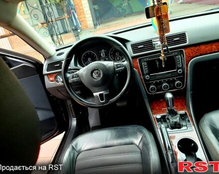 Черный Фольксваген Пассат, объемом двигателя 2.5 л и пробегом 218 тыс. км за 11999 $, фото 11 на Automoto.ua