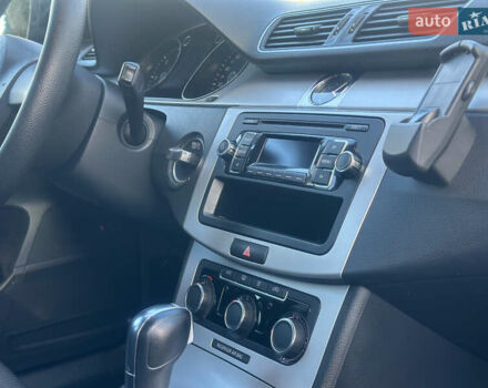 Фольксваген Пассат 2013 в Дубно на Automoto.ua Черный Фольксваген Пассат, объемом двигателя 2 л и пробегом 267 тыс. км за 11500 $, фото 27 на Automoto.ua