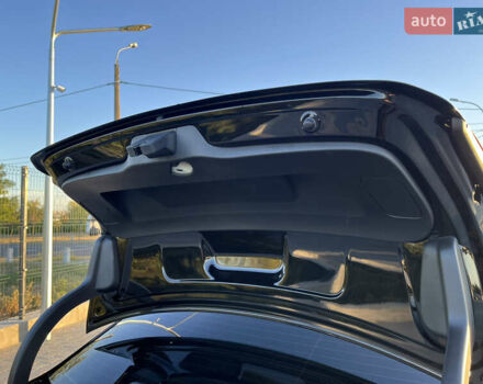 Черный Фольксваген Пассат, объемом двигателя 2.48 л и пробегом 210 тыс. км за 10900 $, фото 17 на Automoto.ua