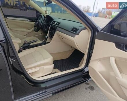 Черный Фольксваген Пассат, объемом двигателя 1.8 л и пробегом 221 тыс. км за 9000 $, фото 1 на Automoto.ua