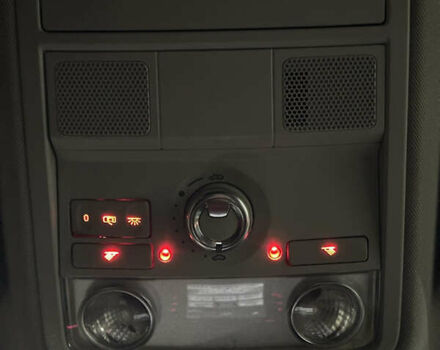 Черный Фольксваген Пассат, объемом двигателя 2 л и пробегом 228 тыс. км за 10990 $, фото 21 на Automoto.ua