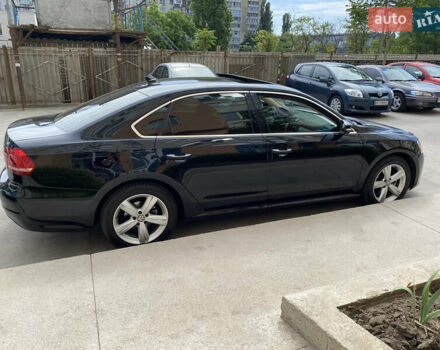 Чорний Фольксваген Пассат, об'ємом двигуна 2.48 л та пробігом 242 тис. км за 11000 $, фото 14 на Automoto.ua