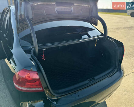 Черный Фольксваген Пассат, объемом двигателя 1.8 л и пробегом 280 тыс. км за 11300 $, фото 18 на Automoto.ua