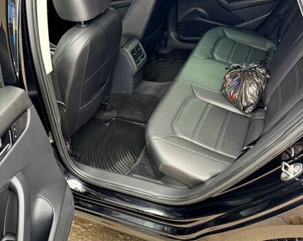 Черный Фольксваген Пассат, объемом двигателя 2.5 л и пробегом 316 тыс. км за 10000 $, фото 5 на Automoto.ua