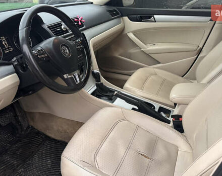 Черный Фольксваген Пассат, объемом двигателя 2.5 л и пробегом 256 тыс. км за 9300 $, фото 9 на Automoto.ua