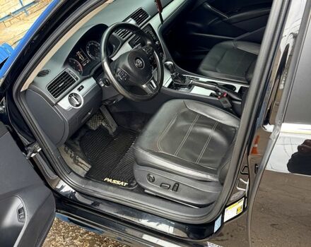 Черный Фольксваген Пассат, объемом двигателя 2.5 л и пробегом 316 тыс. км за 10000 $, фото 4 на Automoto.ua