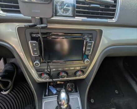 Чорний Фольксваген Пассат, об'ємом двигуна 2.5 л та пробігом 134 тис. км за 10500 $, фото 13 на Automoto.ua