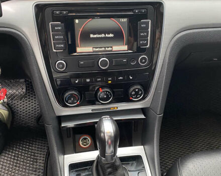 Черный Фольксваген Пассат, объемом двигателя 1.97 л и пробегом 220 тыс. км за 11700 $, фото 24 на Automoto.ua