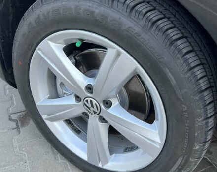 Черный Фольксваген Пассат, объемом двигателя 2.48 л и пробегом 136 тыс. км за 11800 $, фото 17 на Automoto.ua