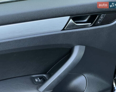 Фольксваген Пассат 2013 в Киеве на Automoto.ua Черный Фольксваген Пассат, объемом двигателя 2.5 л и пробегом 170 тыс. км за 10700 $, фото 40 на Automoto.ua