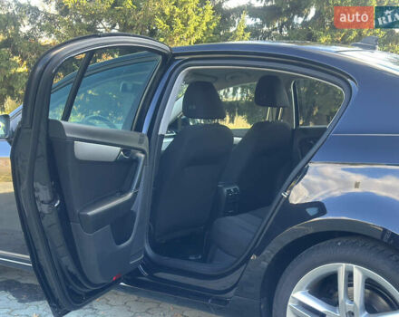 Черный Фольксваген Пассат, объемом двигателя 2 л и пробегом 267 тыс. км за 11500 $, фото 30 на Automoto.ua