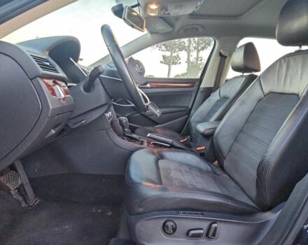 Черный Фольксваген Пассат, объемом двигателя 2.5 л и пробегом 105 тыс. км за 1200 $, фото 6 на Automoto.ua