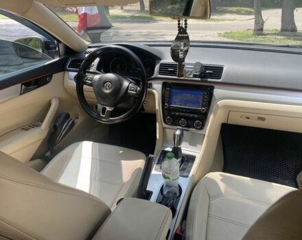 Черный Фольксваген Пассат, объемом двигателя 2.5 л и пробегом 285 тыс. км за 8700 $, фото 4 на Automoto.ua