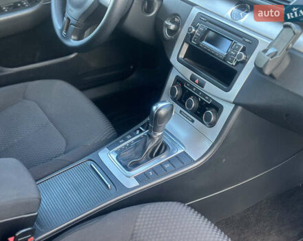 Черный Фольксваген Пассат, объемом двигателя 2 л и пробегом 267 тыс. км за 11500 $, фото 29 на Automoto.ua