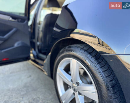 Черный Фольксваген Пассат, объемом двигателя 1.8 л и пробегом 280 тыс. км за 11300 $, фото 19 на Automoto.ua