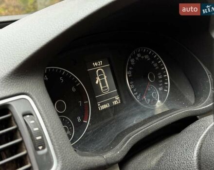 Черный Фольксваген Пассат, объемом двигателя 1.8 л и пробегом 140 тыс. км за 10990 $, фото 14 на Automoto.ua