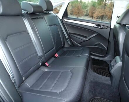 Черный Фольксваген Пассат, объемом двигателя 1.8 л и пробегом 88 тыс. км за 2000 $, фото 9 на Automoto.ua