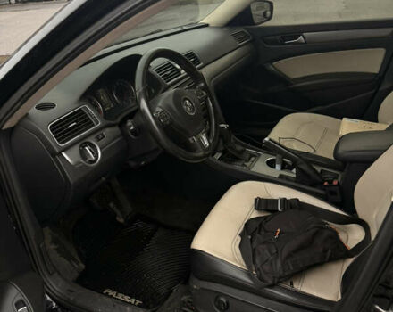 Черный Фольксваген Пассат, объемом двигателя 1.8 л и пробегом 246 тыс. км за 9300 $, фото 6 на Automoto.ua