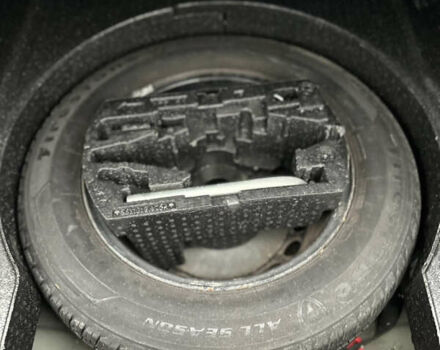 Черный Фольксваген Пассат, объемом двигателя 1.8 л и пробегом 247 тыс. км за 11000 $, фото 26 на Automoto.ua