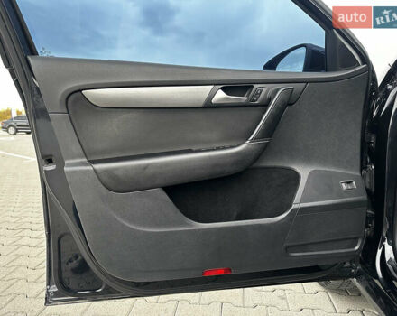 Черный Фольксваген Пассат, объемом двигателя 2 л и пробегом 318 тыс. км за 10900 $, фото 13 на Automoto.ua