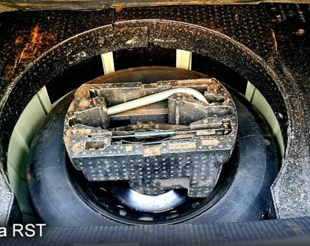 Чорний Фольксваген Пассат, об'ємом двигуна 1.8 л та пробігом 162 тис. км за 10500 $, фото 4 на Automoto.ua