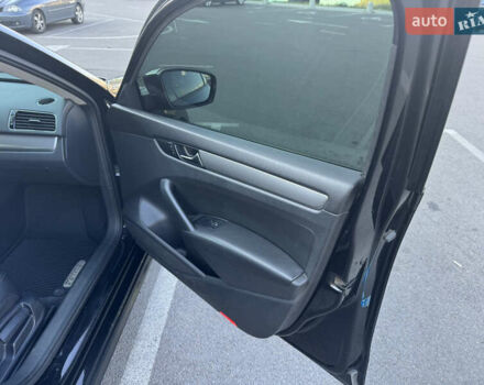 Чорний Фольксваген Пассат, об'ємом двигуна 1.8 л та пробігом 252 тис. км за 10000 $, фото 11 на Automoto.ua