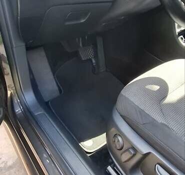 Чорний Фольксваген Пассат, об'ємом двигуна 1.97 л та пробігом 176 тис. км за 13700 $, фото 21 на Automoto.ua