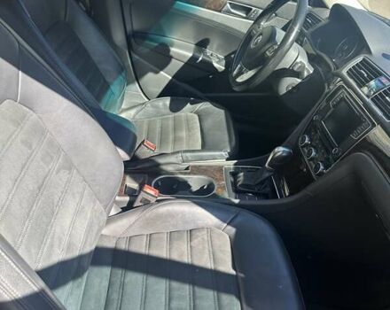 Черный Фольксваген Пассат, объемом двигателя 1.8 л и пробегом 194 тыс. км за 13000 $, фото 10 на Automoto.ua