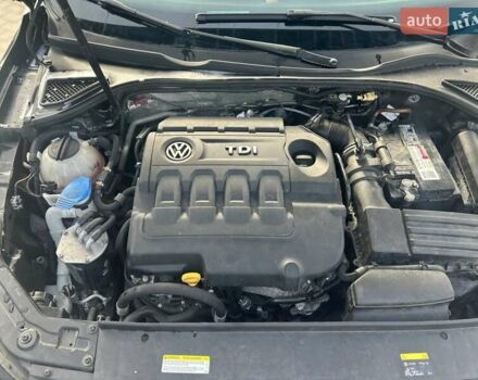 Чорний Фольксваген Пассат, об'ємом двигуна 2 л та пробігом 150 тис. км за 12500 $, фото 7 на Automoto.ua