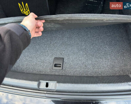 Чорний Фольксваген Пассат, об'ємом двигуна 1.8 л та пробігом 184 тис. км за 11000 $, фото 29 на Automoto.ua