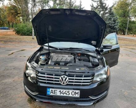 Чорний Фольксваген Пассат, об'ємом двигуна 2 л та пробігом 300 тис. км за 9499 $, фото 7 на Automoto.ua