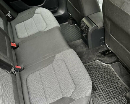 Чорний Фольксваген Пассат, об'ємом двигуна 1.6 л та пробігом 262 тис. км за 11300 $, фото 5 на Automoto.ua