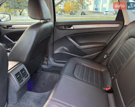 Чорний Фольксваген Пассат, об'ємом двигуна 1.8 л та пробігом 184 тис. км за 11000 $, фото 16 на Automoto.ua