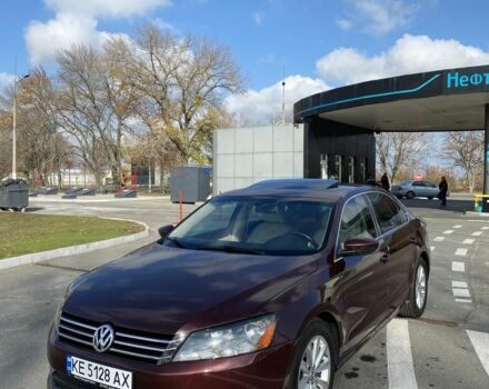 Чорний Фольксваген Пассат, об'ємом двигуна 2 л та пробігом 240 тис. км за 8799 $, фото 2 на Automoto.ua