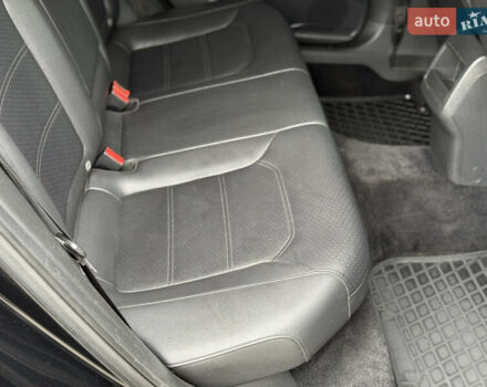 Чорний Фольксваген Пассат, об'ємом двигуна 1.8 л та пробігом 235 тис. км за 8999 $, фото 11 на Automoto.ua