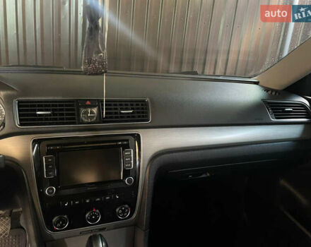 Черный Фольксваген Пассат, объемом двигателя 1.8 л и пробегом 211 тыс. км за 10500 $, фото 31 на Automoto.ua