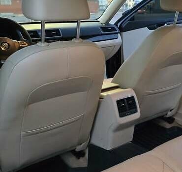 Чорний Фольксваген Пассат, об'ємом двигуна 2 л та пробігом 146 тис. км за 10800 $, фото 7 на Automoto.ua