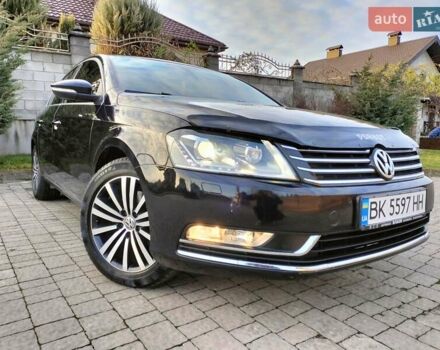 Чорний Фольксваген Пассат, об'ємом двигуна 2 л та пробігом 252 тис. км за 12900 $, фото 6 на Automoto.ua