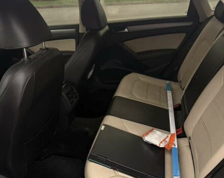 Черный Фольксваген Пассат, объемом двигателя 1.8 л и пробегом 246 тыс. км за 9300 $, фото 5 на Automoto.ua